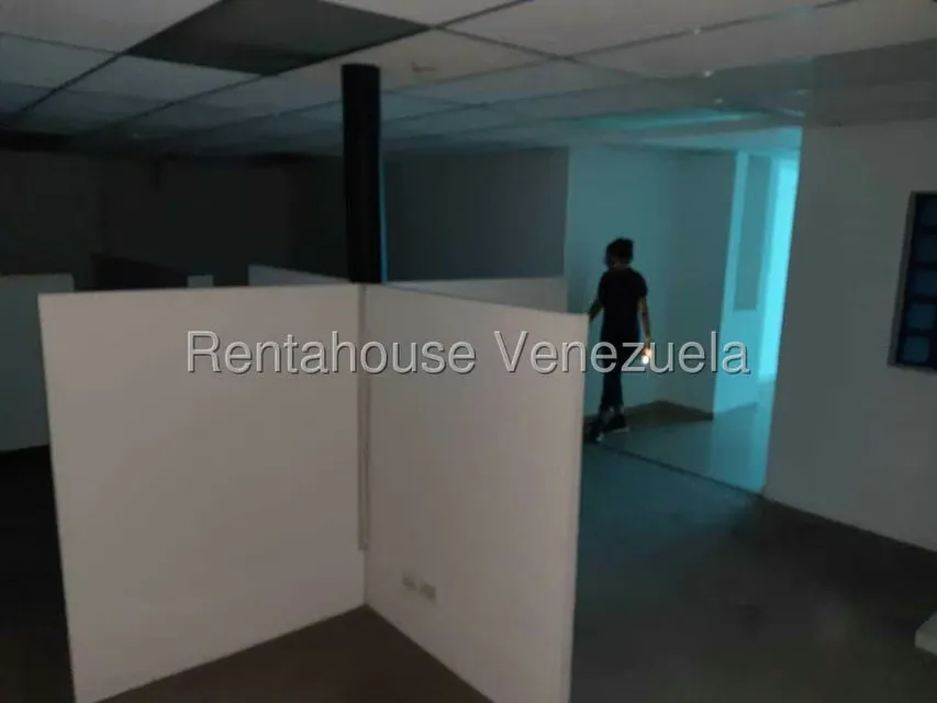 Oficina en Alquiler en Zona Industrial, Carabobo - 17