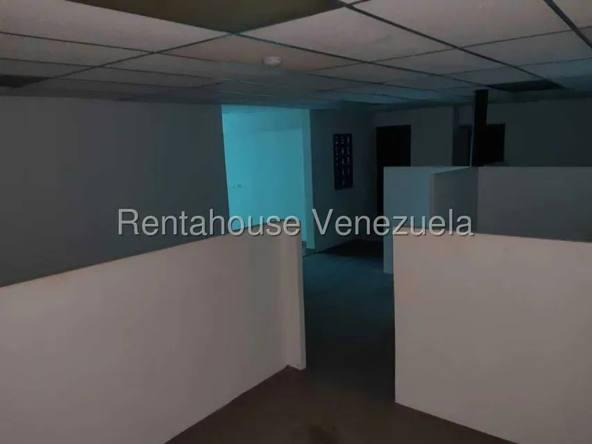 Oficina en Alquiler en Zona Industrial, Carabobo - 19