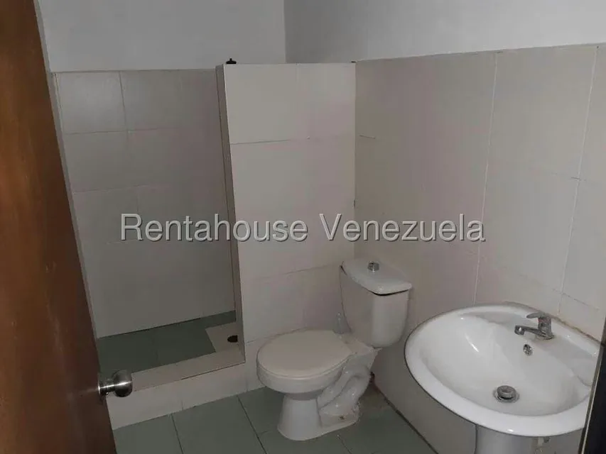 Oficina en Alquiler en Zona Industrial, Carabobo - 30