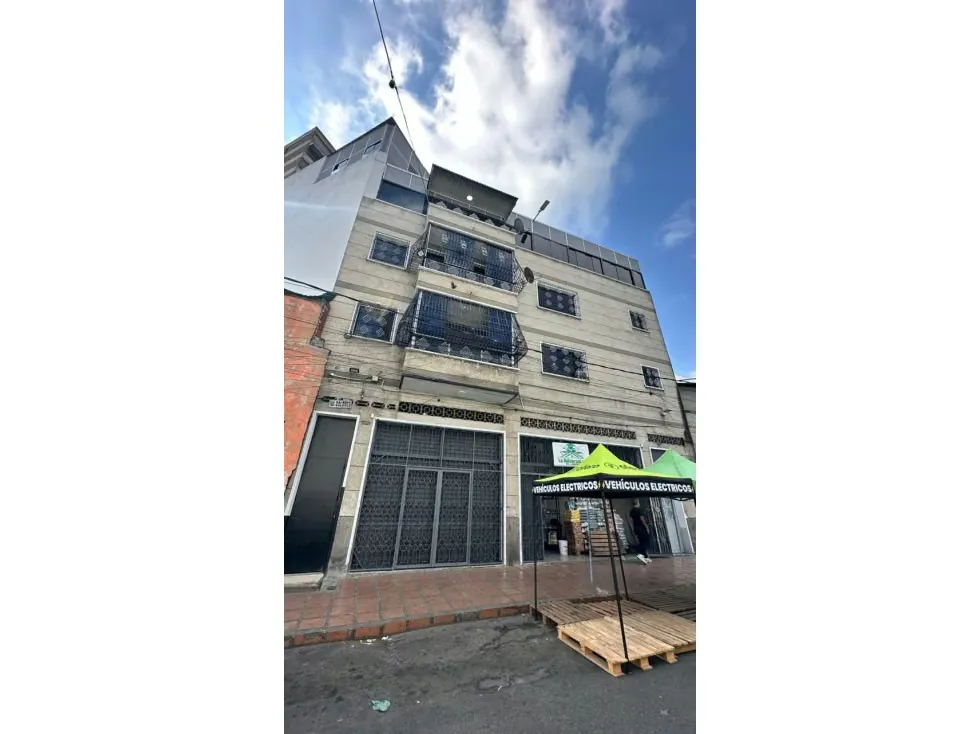 Edificio en venta 850m², 5ta Av de Pérez Bonalde
