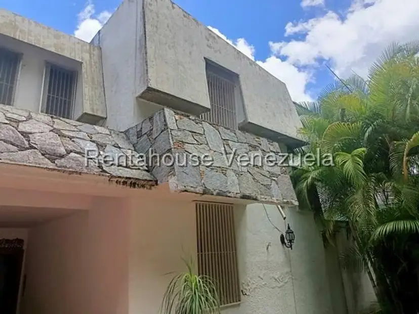Casa (Multipes Niveles) en Venta en Colinas de Santa Monica, Distrito Metropolitano