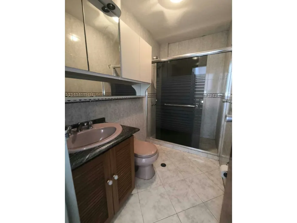 Vendo casa en calle cerrada 199m2 California Norte 8132 - 28