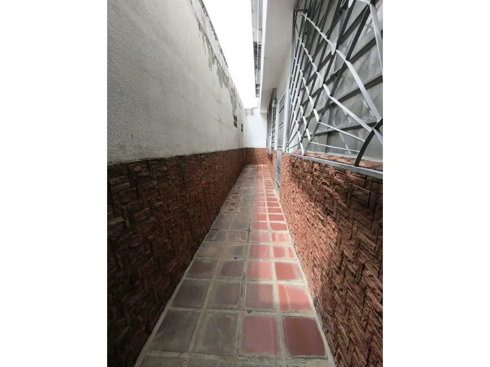 Vendo casa en calle cerrada 199m2 California Norte 8132 - 3
