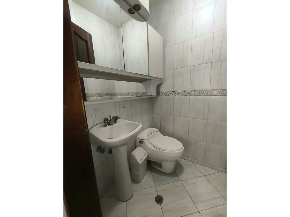 Vendo casa en calle cerrada 199m2 California Norte 8132 - 6