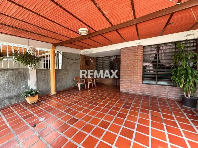 Se vende Casa en las Acacias, Maracay