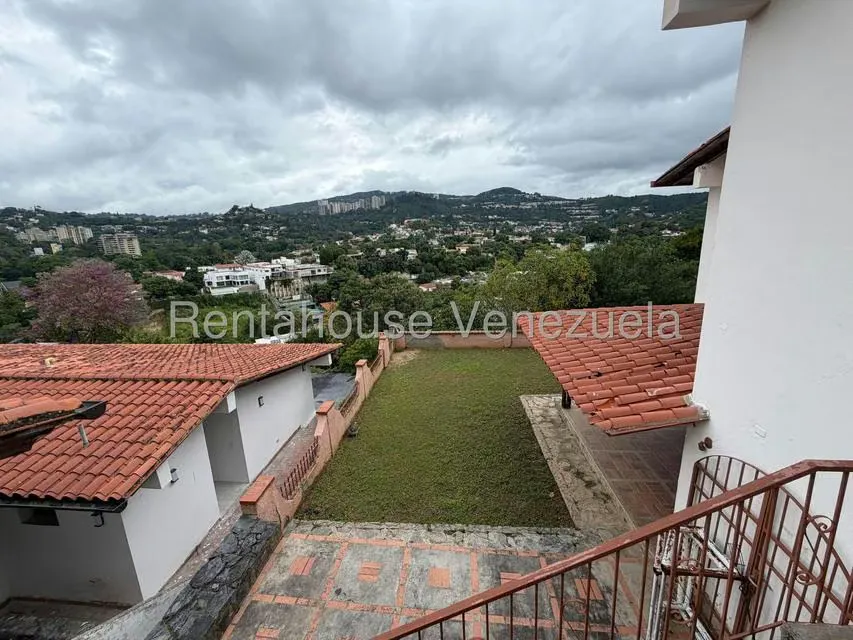 Casa (Multipes Niveles) en Venta en Prados del Este, Distrito Metropolitano - 3