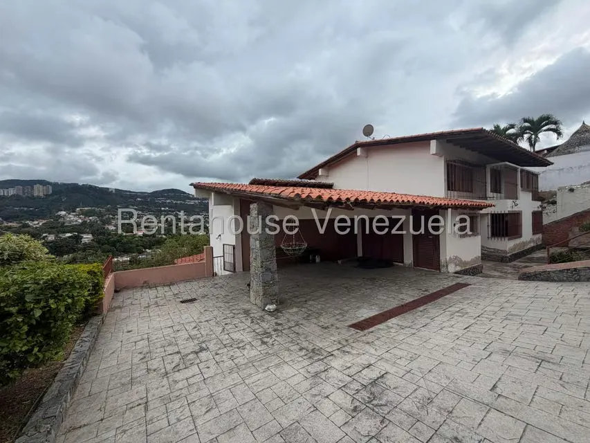 Casa (Multipes Niveles) en Venta en Prados del Este, Distrito Metropolitano - 4