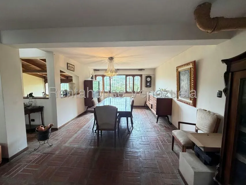 Casa (Multipes Niveles) en Venta en Prados del Este, Distrito Metropolitano - 38