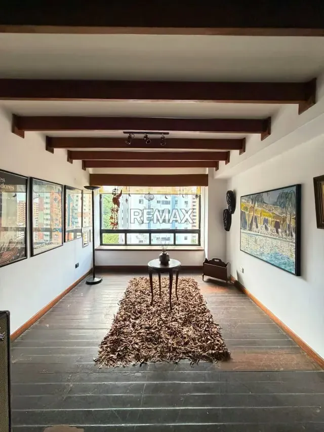 En venta Apartamento cómodo Apartamento en Las Chimeneas Valencia - calle cerrada con vigilancia - 2