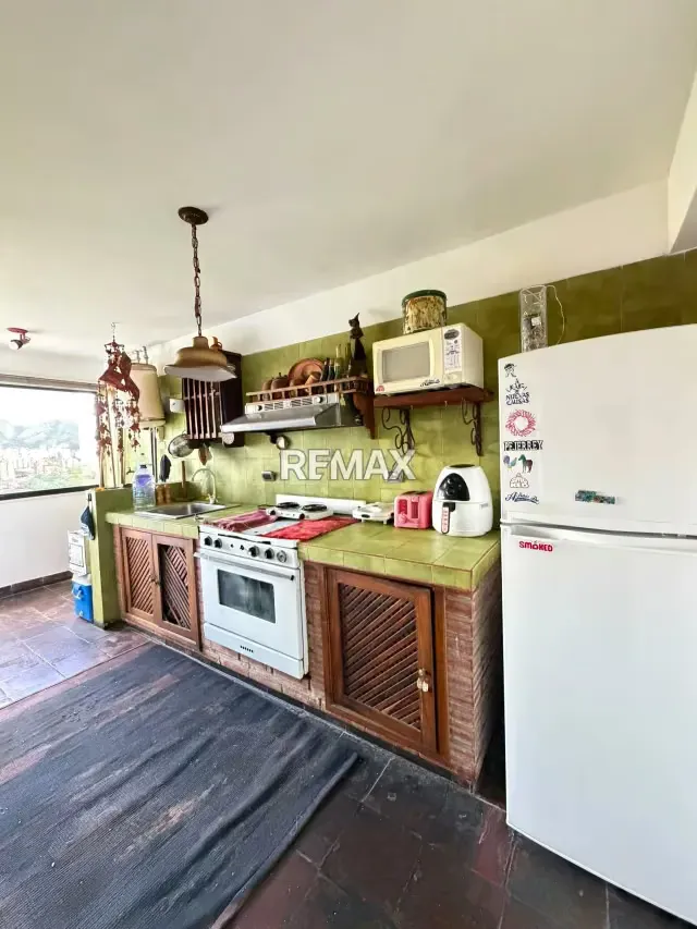 En venta Apartamento cómodo Apartamento en Las Chimeneas Valencia - calle cerrada con vigilancia - 3