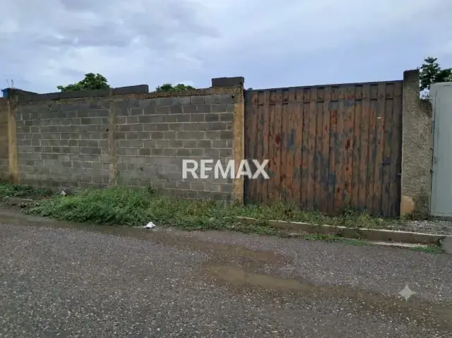VENDO TERRENO EN QUIBOR
