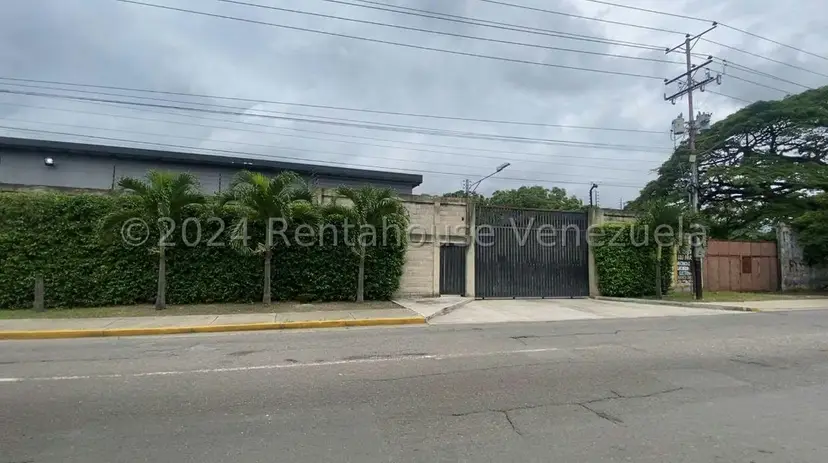 Comercial (Galpon - Deposito) en Venta en Barbula, Carabobo