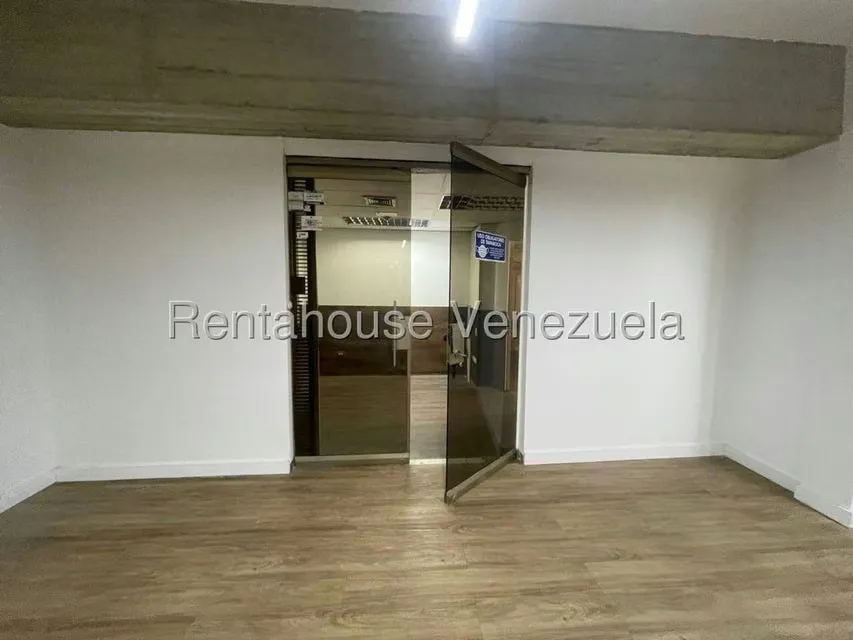 Oficina en Alquiler en El Rosal, Distrito Metropolitano - 13