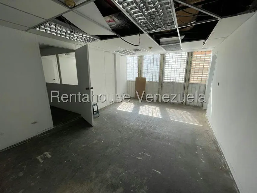 Oficina en Alquiler en El Rosal, Distrito Metropolitano - 4