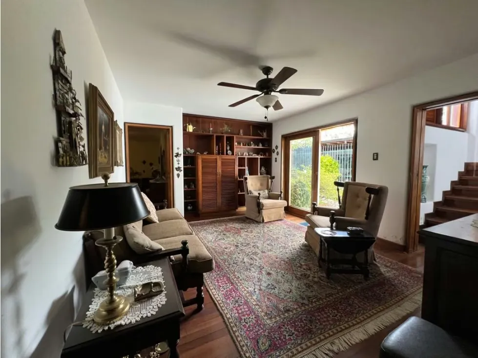 Se vende casa 950m2 10H/8B/8P Cumbres de Curumo - 24
