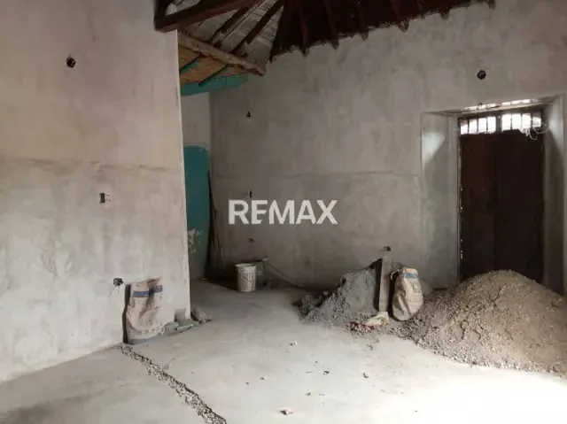 VENDO CASA COMERCIAL EN QUIBOR - 8