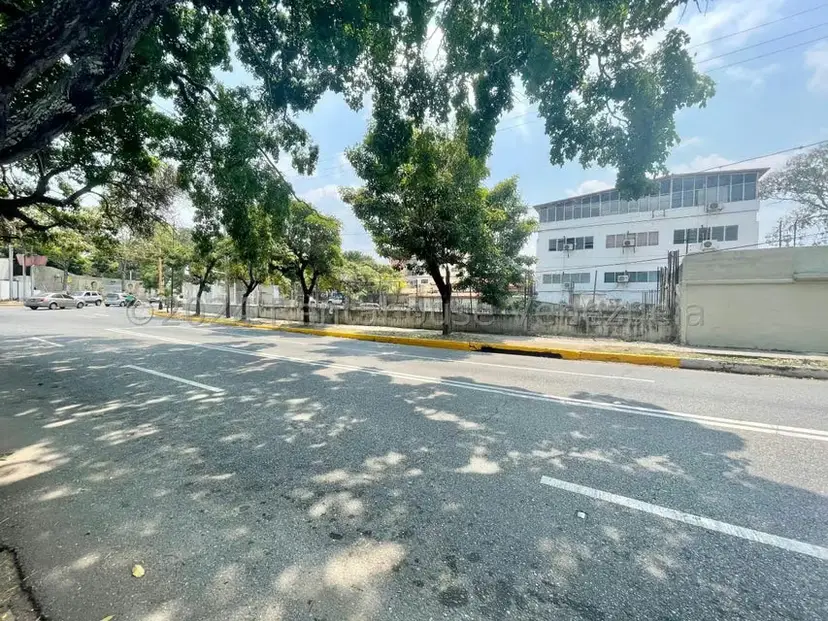Terreno (Comercial) en Venta en Zona Este, Lara