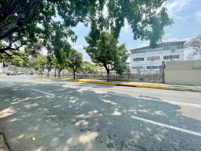 Terreno (Comercial) en Venta en Zona Este, Lara - 5
