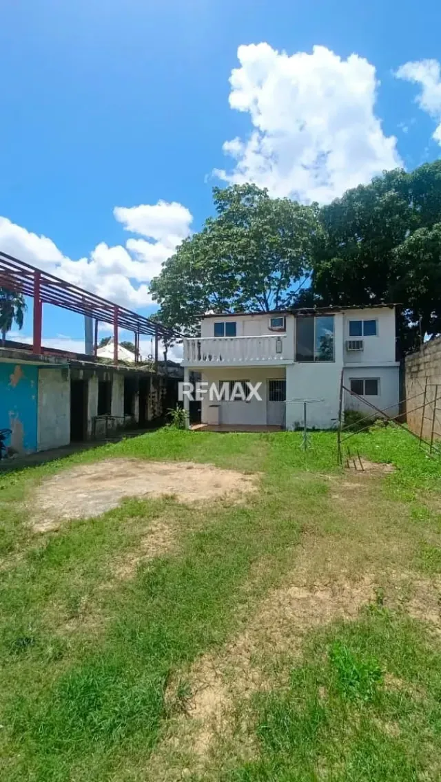 EXCELENTE OPORTUNIDAD DE INVERSIÓN EN LA AV. UNIVERSIDAD, MATURIN, MONAGAS.