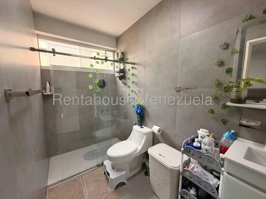 Apartamento (1 Nivel) en Venta en Campo Alegre, Distrito Metropolitano - 14