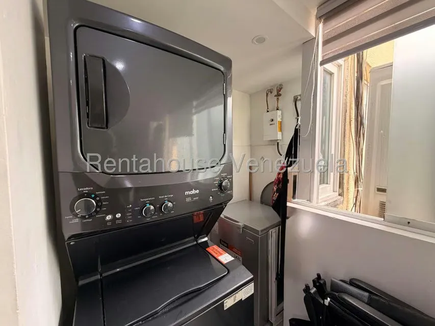 Apartamento (1 Nivel) en Venta en Campo Alegre, Distrito Metropolitano - 8