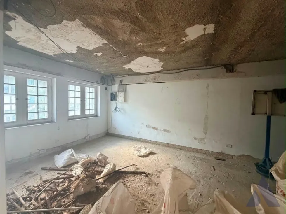 Se vende casa comercial/residencial 324m2 El Rosal 9285 - 16