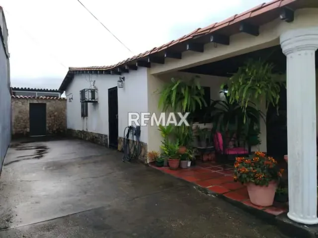 EN VENTA CASA EN URB PRADOS DEL NORTE, PALMA REAL. MATURÍN-MONAGAS - 6