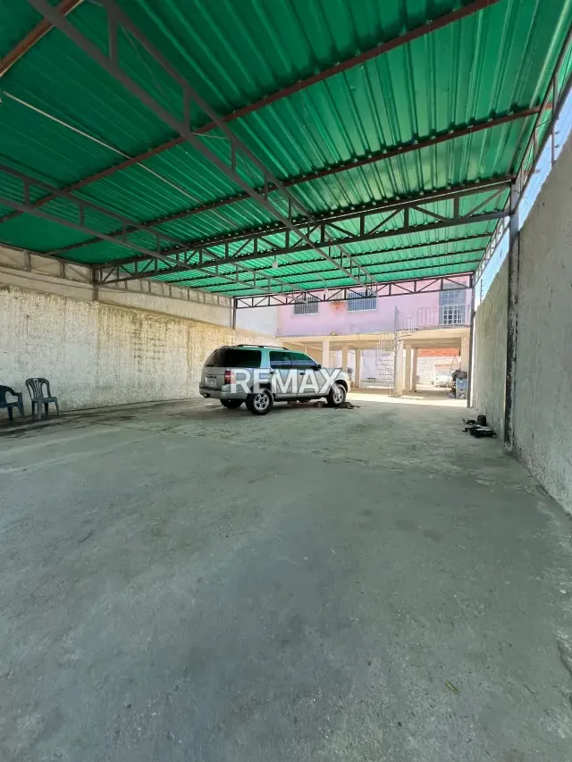 VENDO LOCAL COMERCIAL TIPO GALPÓN EN SATA ROSA - 2