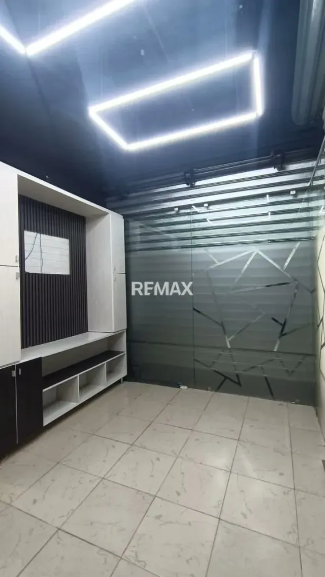 VENTA LOCAL DE 12 MTS2 MERPOLARA - 3