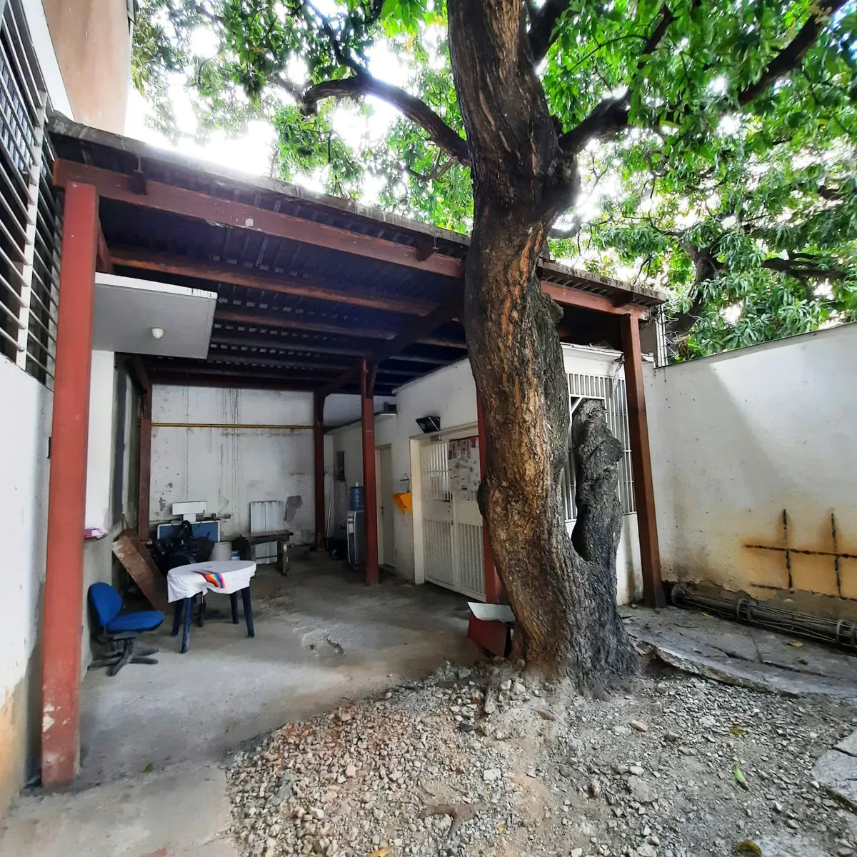 Se Vende Edificio Industrial en Boleita Norte - 22