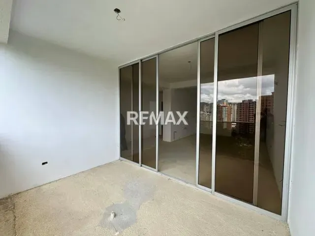 Venta de Apartamento Res Mandarin Urb Valle de Camoruco - 8
