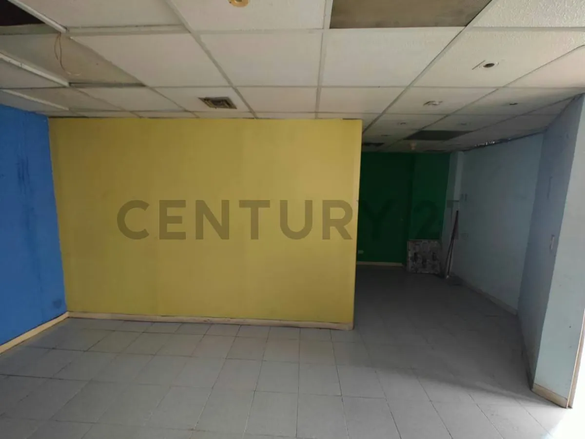 Venta de Local Comercial en Calle El Metro de Chacao - 3
