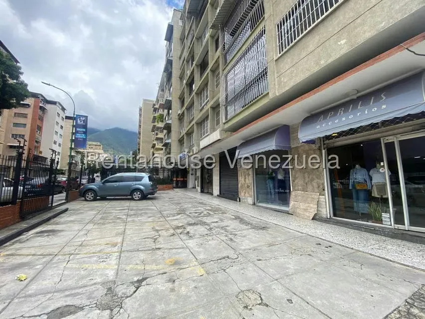 Local Comercial en Alquiler en Los Palos Grandes, Distrito Metropolitano - 6