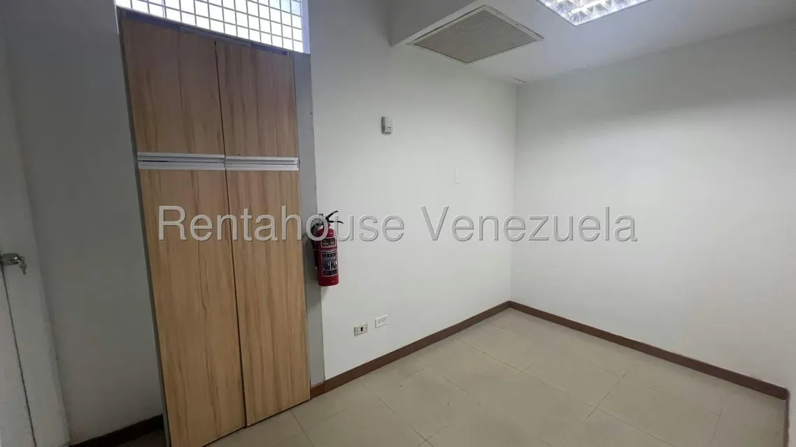 Local Comercial en Alquiler en Playa el Angel, Nueva Esparta - 5