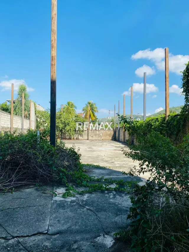 En Venta Edificio de 3 pisos en obra gris - 13