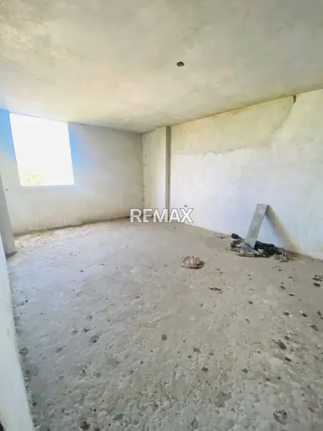 En Venta Edificio de 3 pisos en obra gris - 9