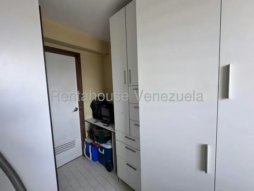 Apartamento (1 Nivel) en Venta en Los Samanes, Distrito Metropolitano - 28