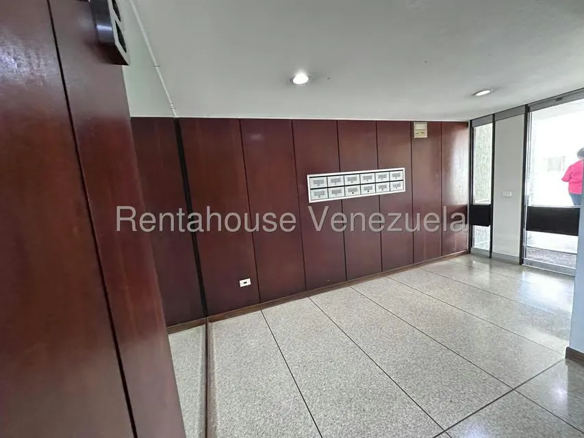 Apartamento (1 Nivel) en Venta en Los Samanes, Distrito Metropolitano - 36