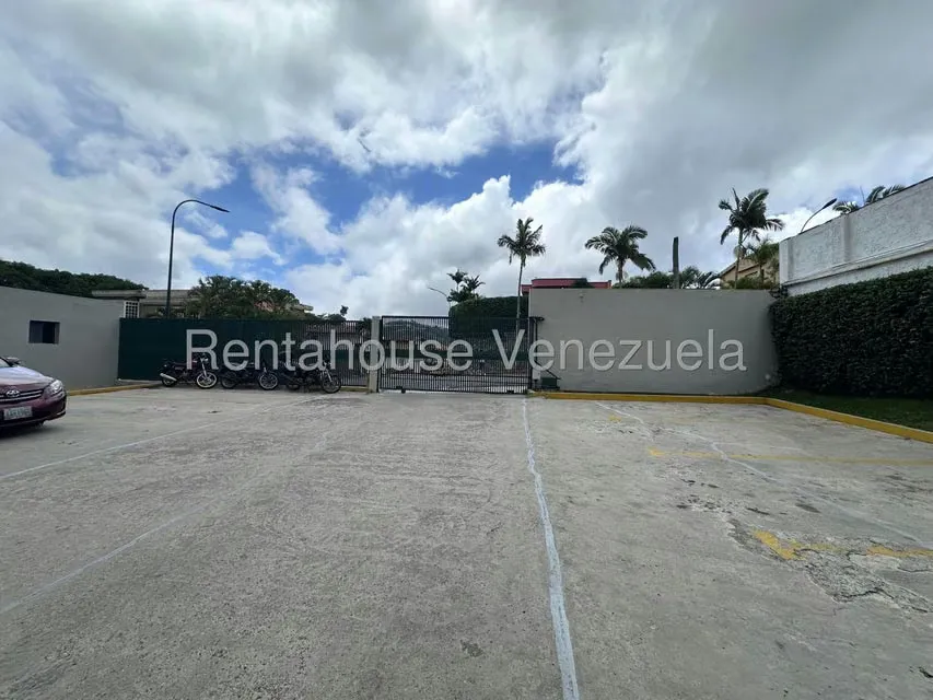Apartamento (1 Nivel) en Venta en Los Samanes, Distrito Metropolitano - 51