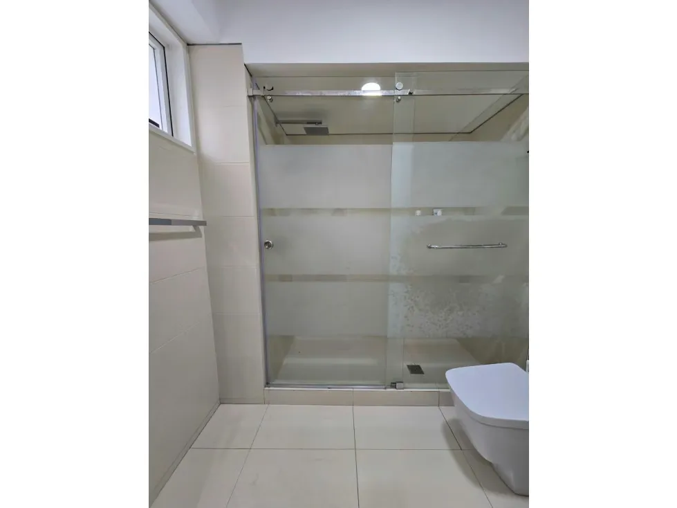 APARTAMENTO EN VENTA 215 M2- URB. CAMPO ALEGRE - 11