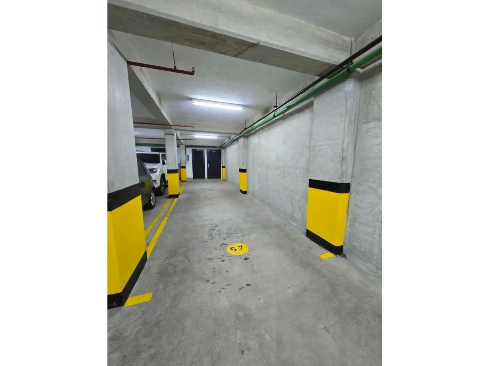 APARTAMENTO EN VENTA 215 M2- URB. CAMPO ALEGRE - 28