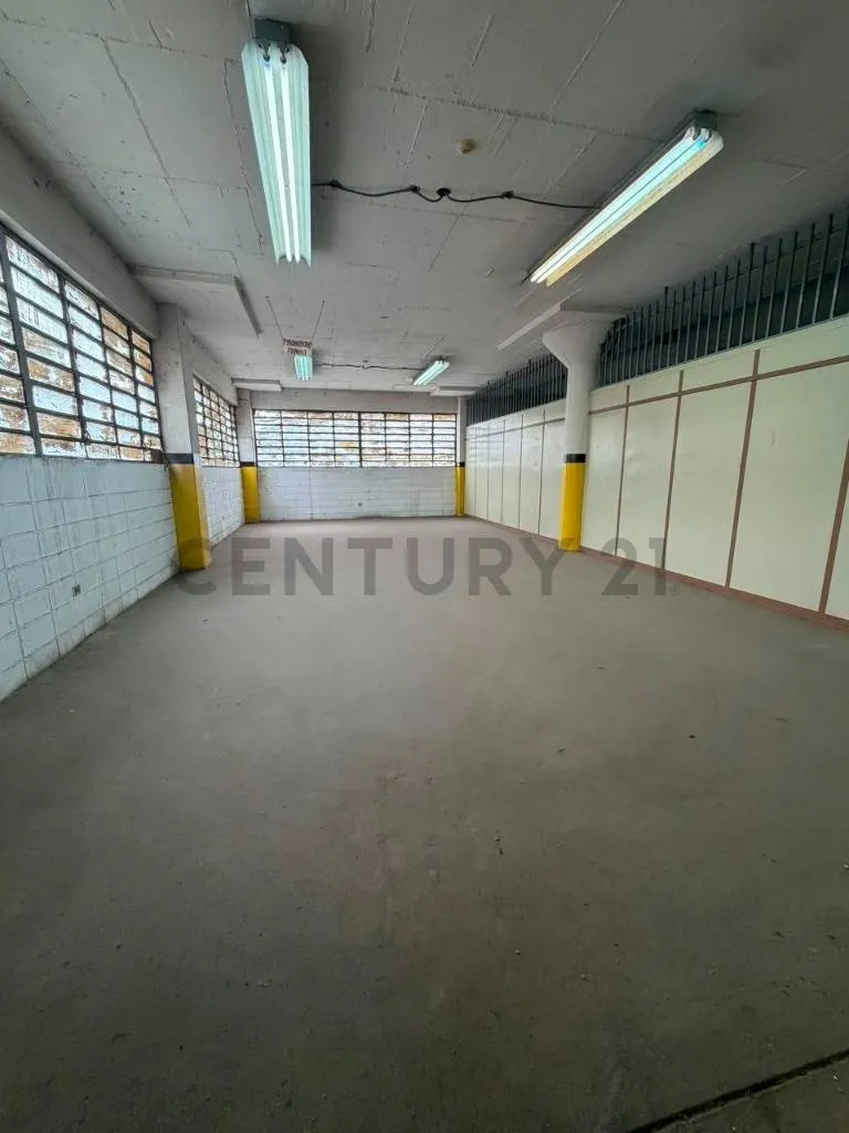 Excelente Planta Industrial de 1.537 m² en Ruiz Pineda, Caricuao - 12