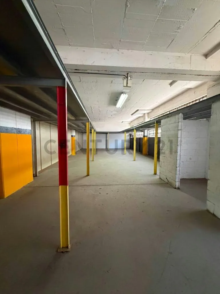Excelente Planta Industrial de 1.537 m² en Ruiz Pineda, Caricuao - 17