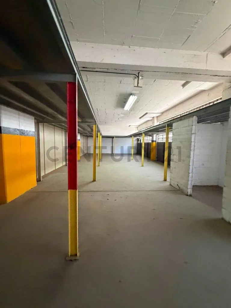 Excelente Planta Industrial de 1.537 m² en Ruiz Pineda, Caricuao - 19