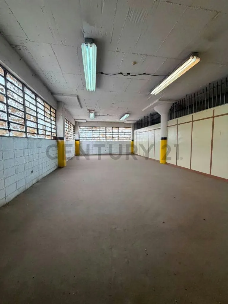 Excelente Planta Industrial de 1.537 m² en Ruiz Pineda, Caricuao - 6