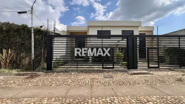 QUINTA DISEÑO INDUSTRIAL, EQUIPADA en venta