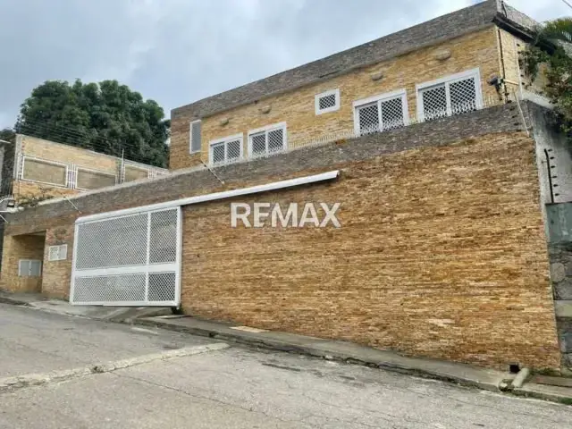 VENTA CASA PRADOS DEL ESTE