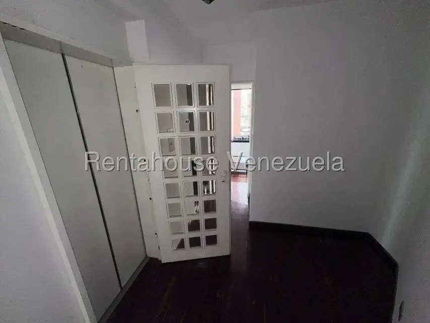Apartamento (Penthouse) en Venta en La Florida, Distrito Metropolitano - 2
