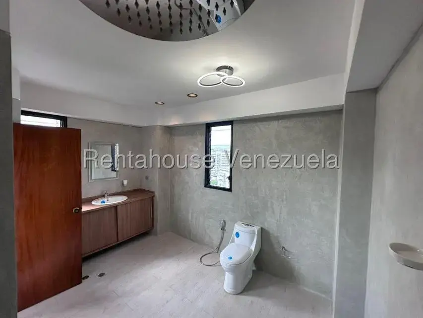 Apartamento (Penthouse) en Venta en La Florida, Distrito Metropolitano - 22