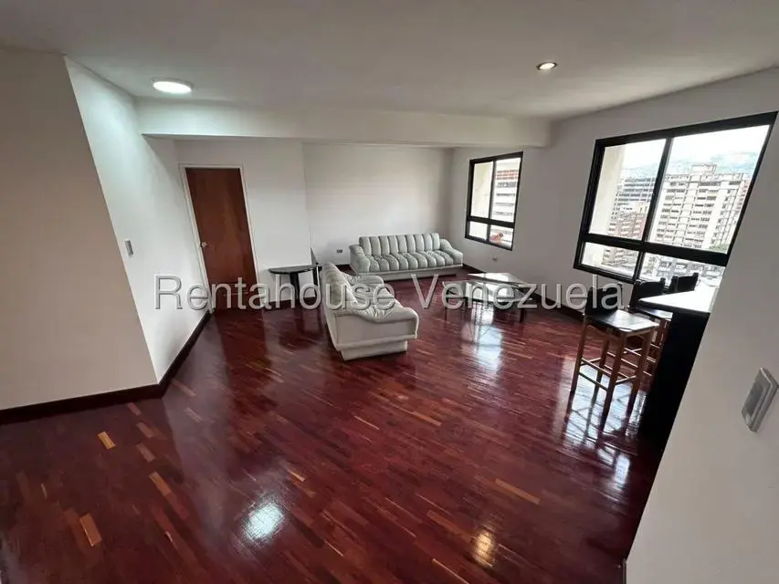 Apartamento (Penthouse) en Venta en La Florida, Distrito Metropolitano - 5